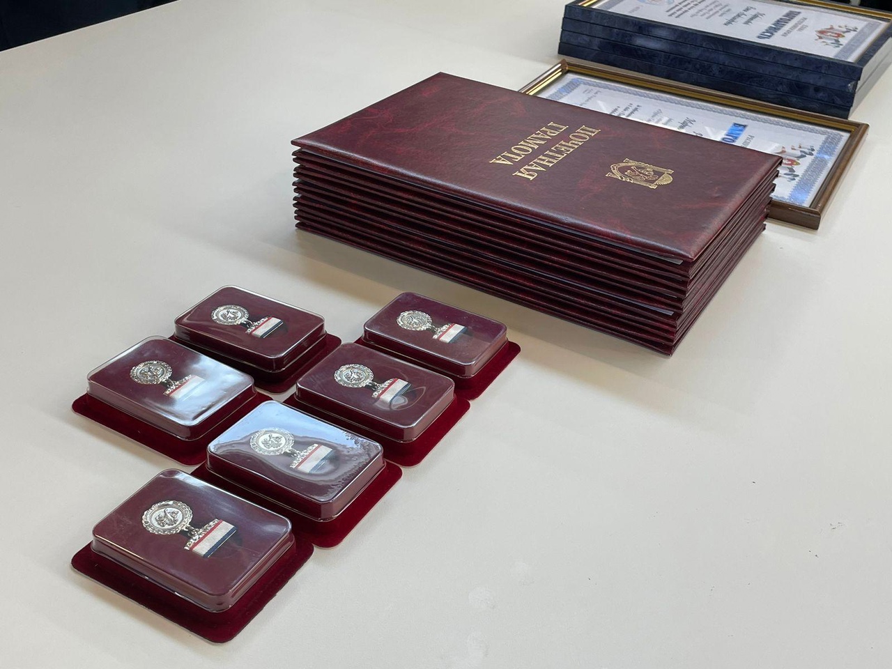 Министр сельского хозяйства Республики Крым Андрей Савчук посетил крупнейшее ООО «Фрукты Старого Крыма».